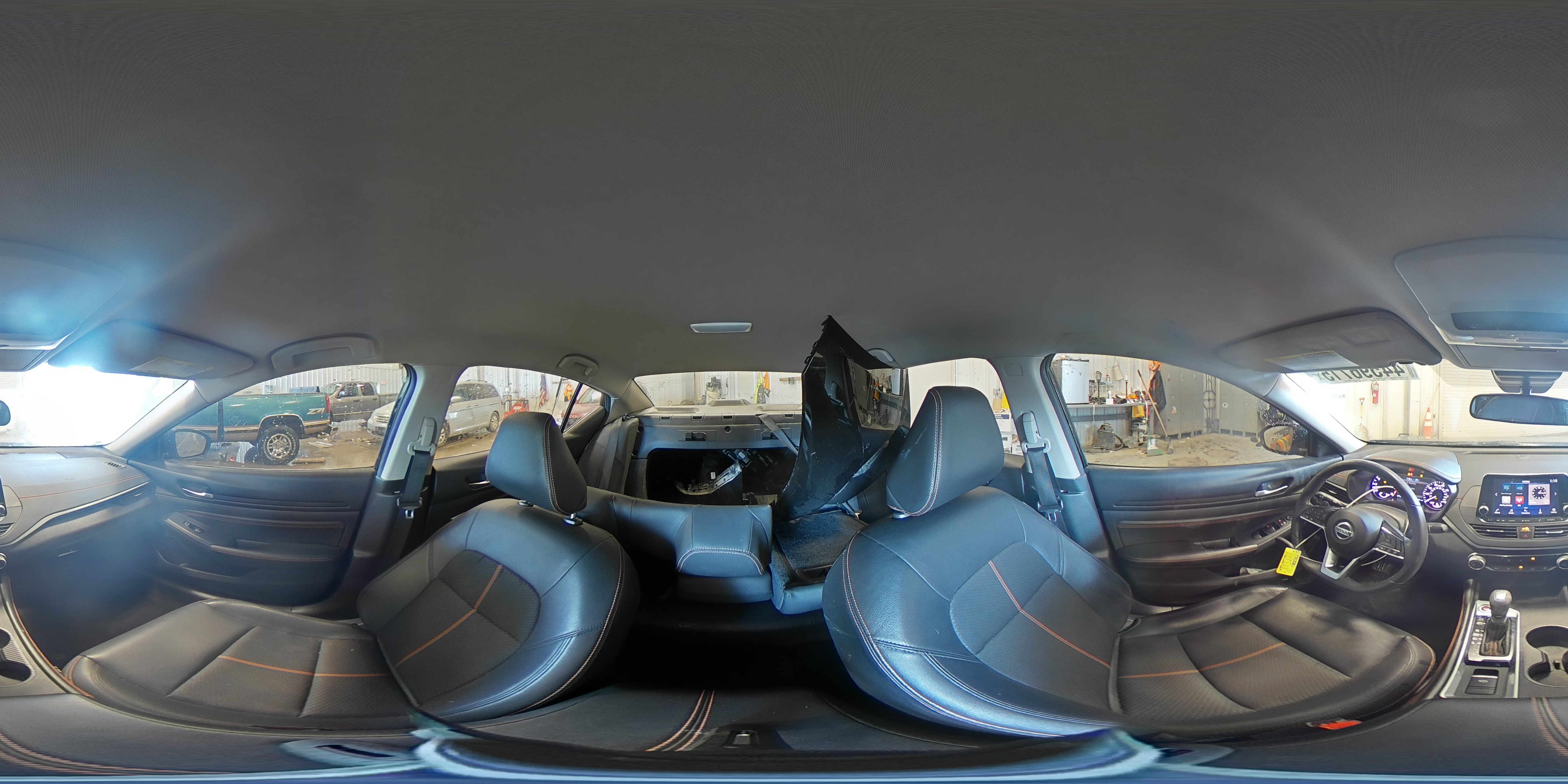 2020 Nissan Altima - Image 15