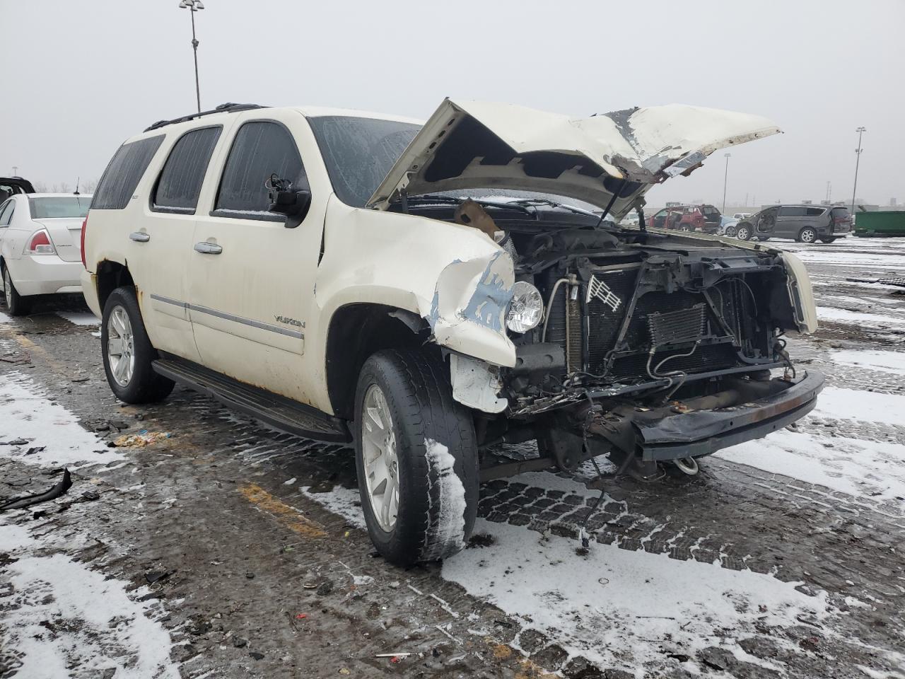 2010 GMC Yukon - Image 4