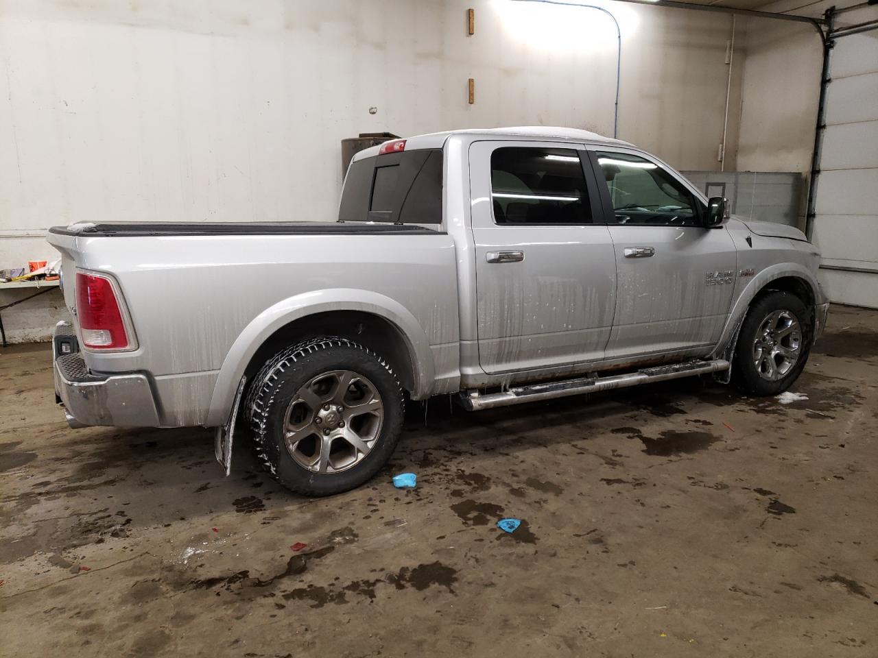 2015 RAM 1500 - Image 3