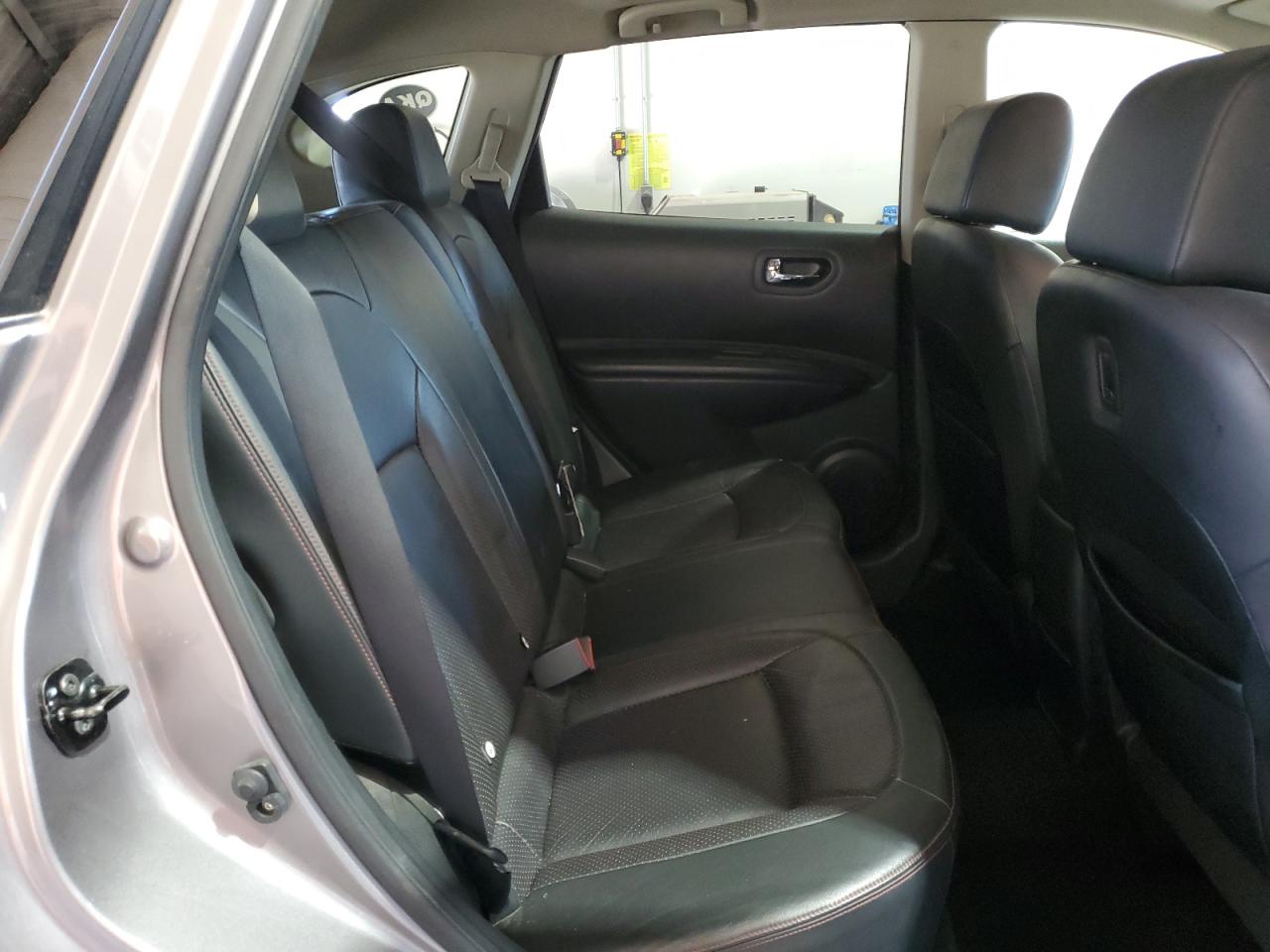 2013 Nissan Rogue - Image 11