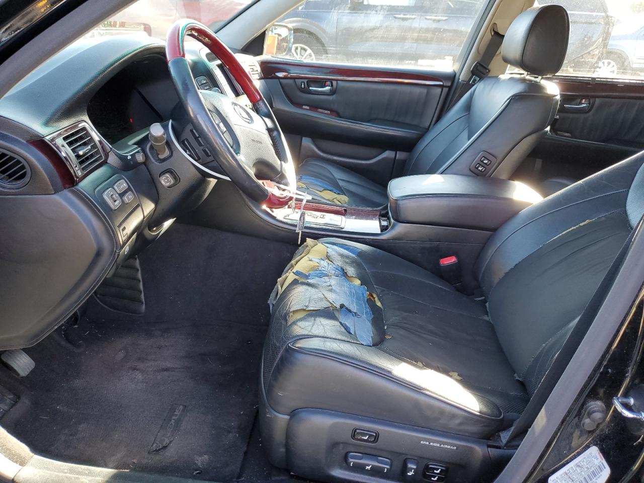 2003 Lexus LS - Image 7