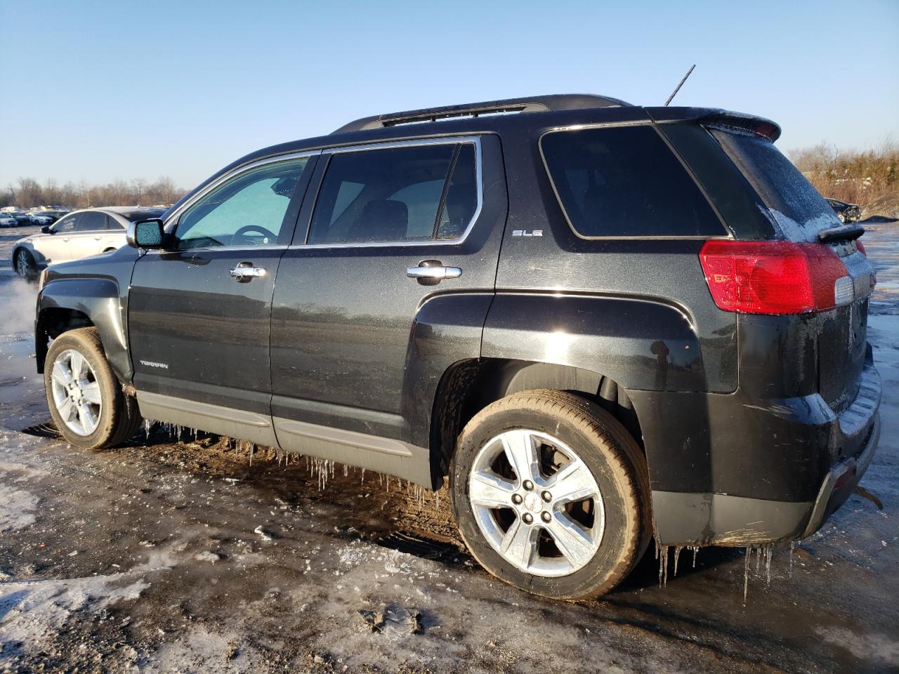 2015 GMC Terrain - Image 2