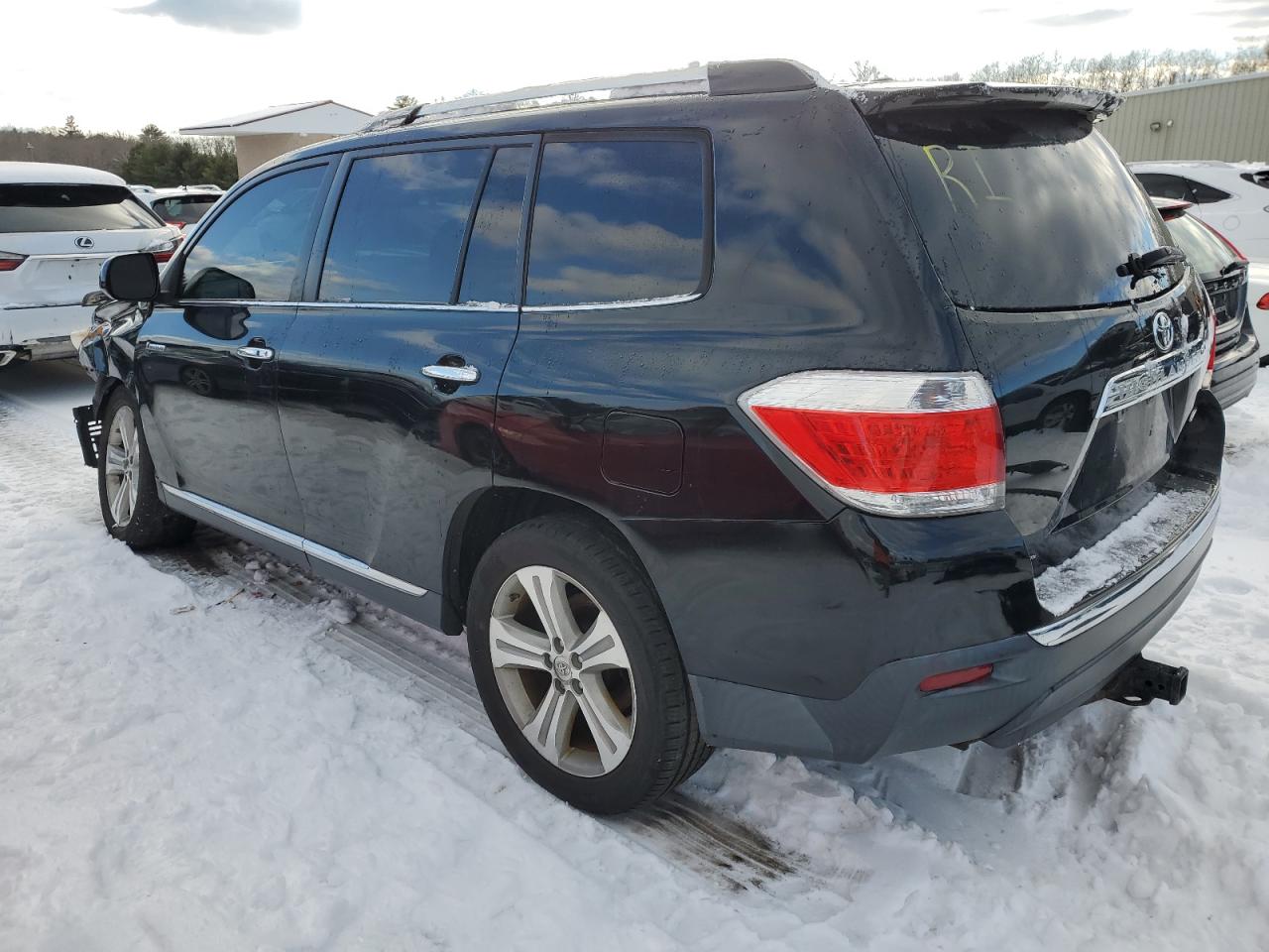 2013 Toyota Highlander - Image 2