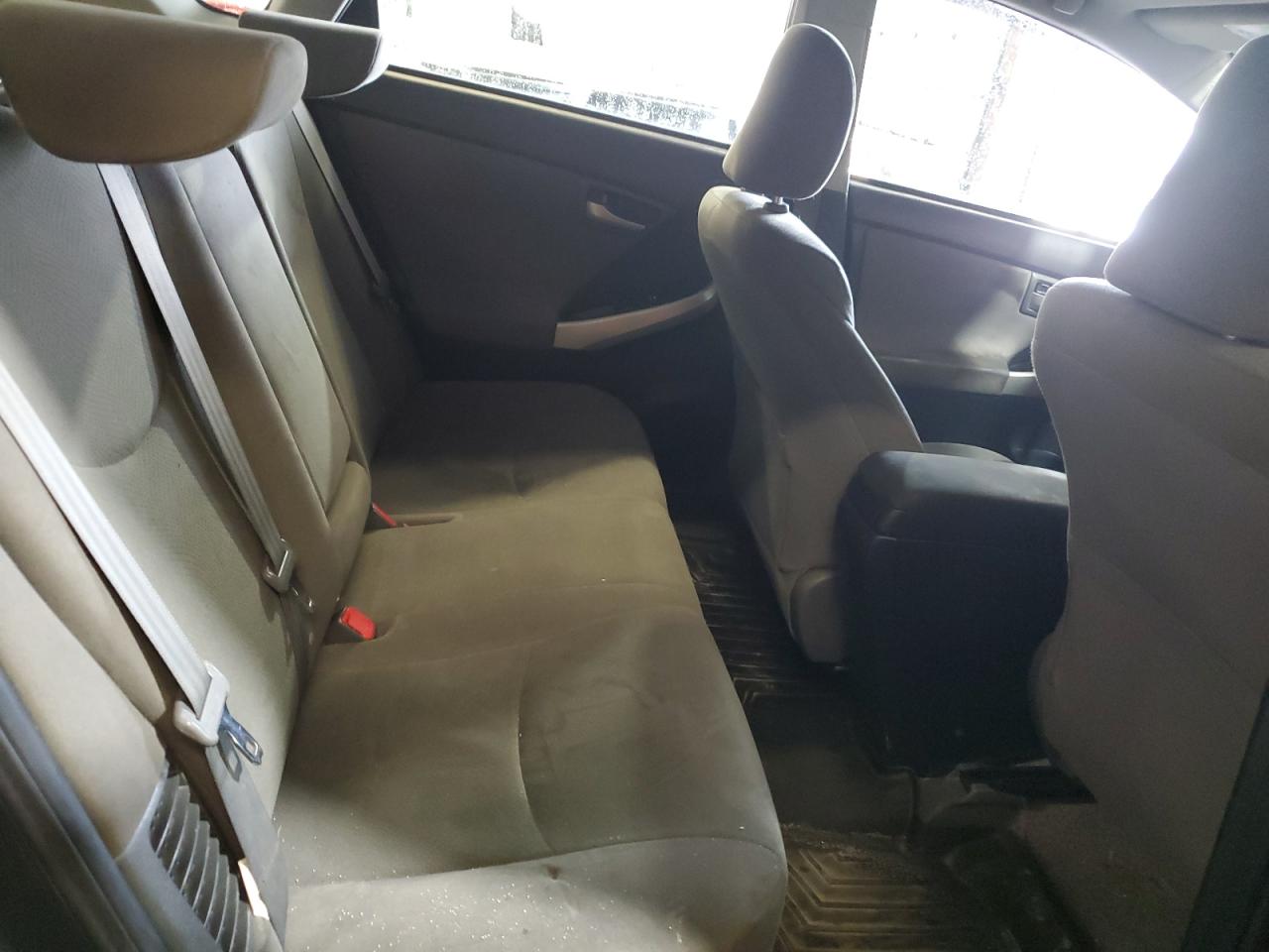 2013 Toyota Prius - Image 10