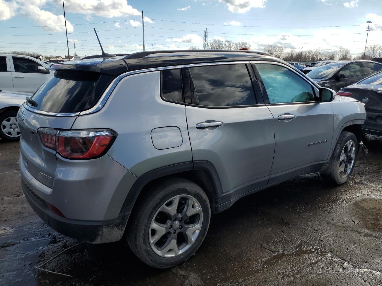 2018 Jeep Compass - Image 3