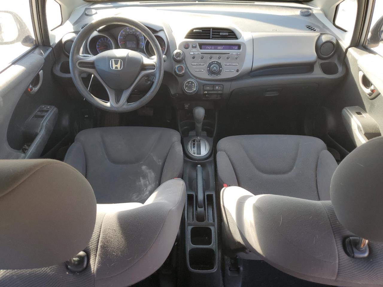2010 Honda Fit - Image 8