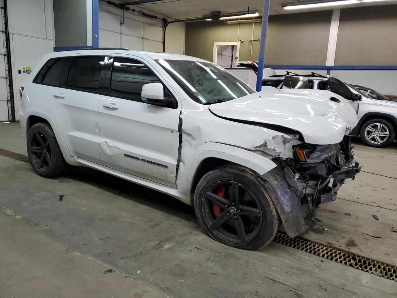 2017 Jeep Grand Cherokee - Image 4