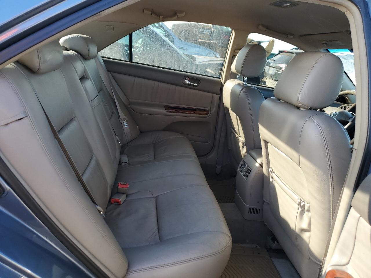 2004 Toyota Camry - Image 10