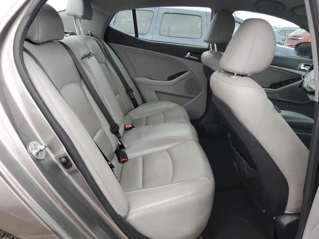 2013 Kia Optima - Image 10