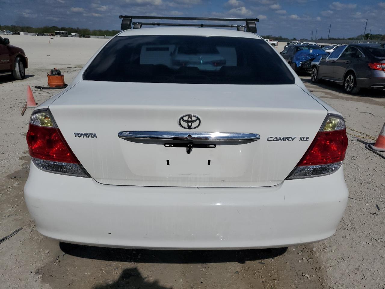 2005 Toyota Camry - Image 6