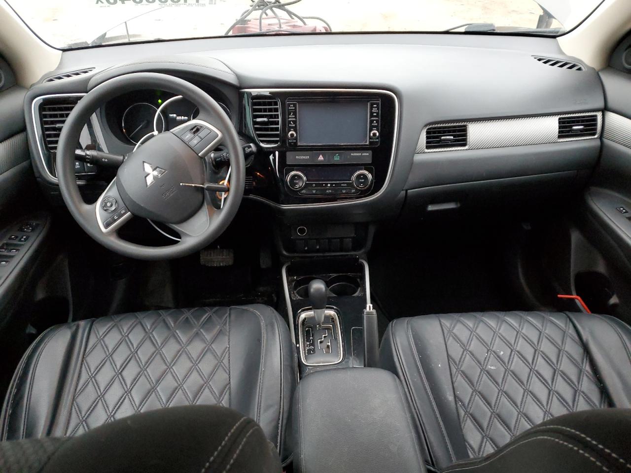 2018 Mitsubishi Outlander - Image 8