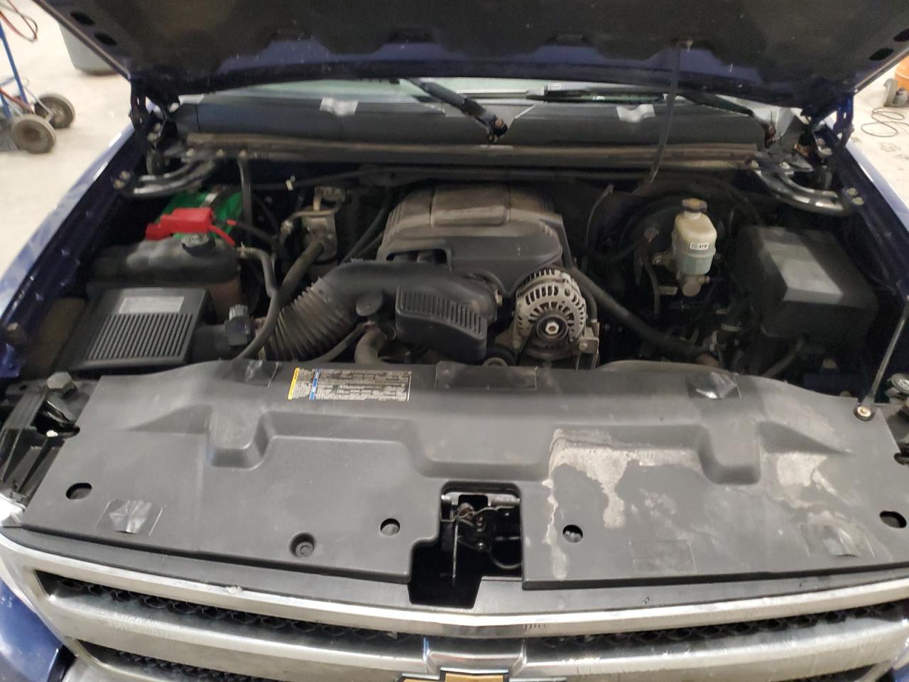 2010 Chevrolet Silverado - Image 11