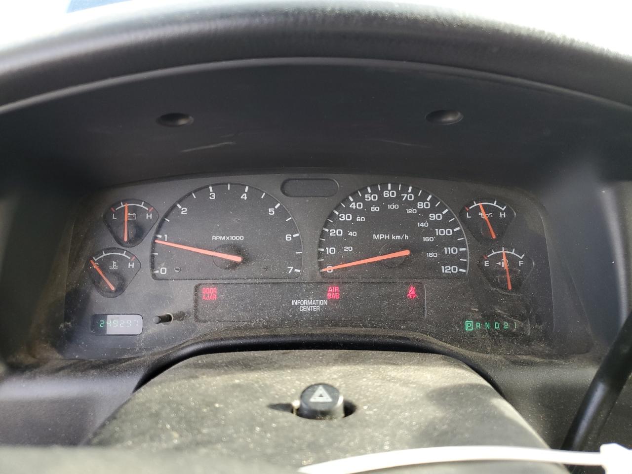 2004 Dodge Dakota - Image 9