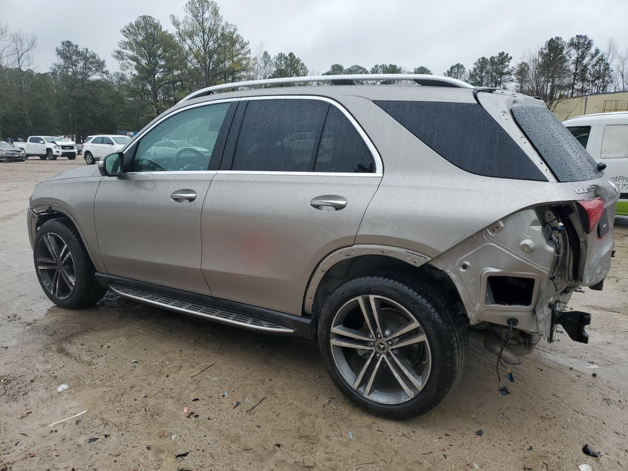 2020 Mercedes-Benz GLE - Image 2