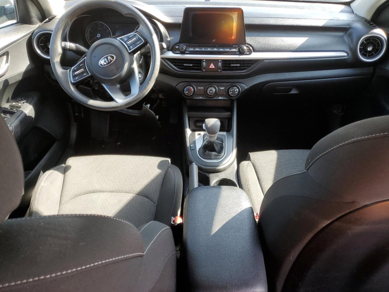 2020 Kia Forte - Image 8