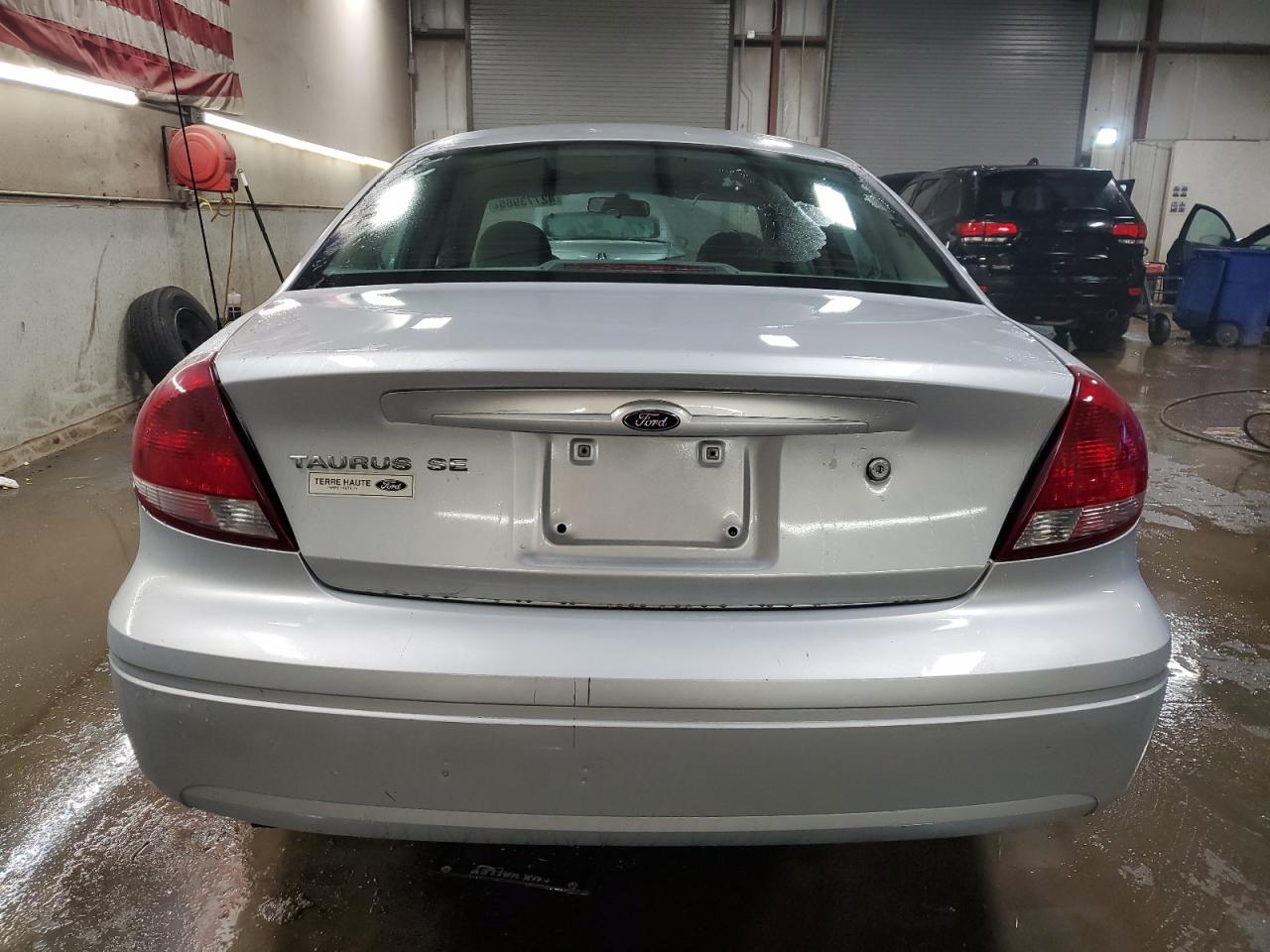 2007 Ford Taurus - Image 6