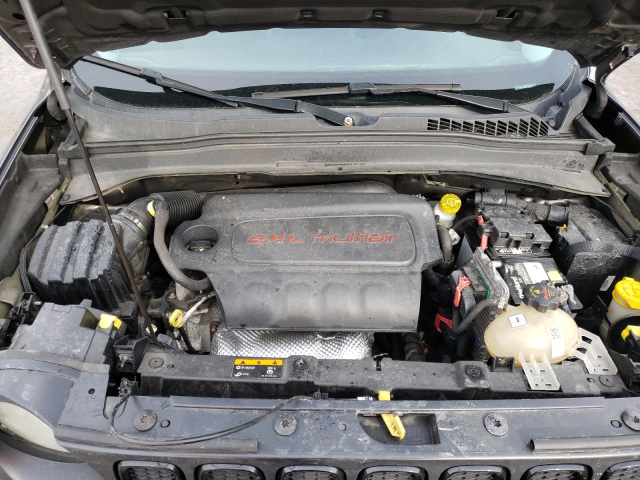 2016 Jeep Renegade - Image 12
