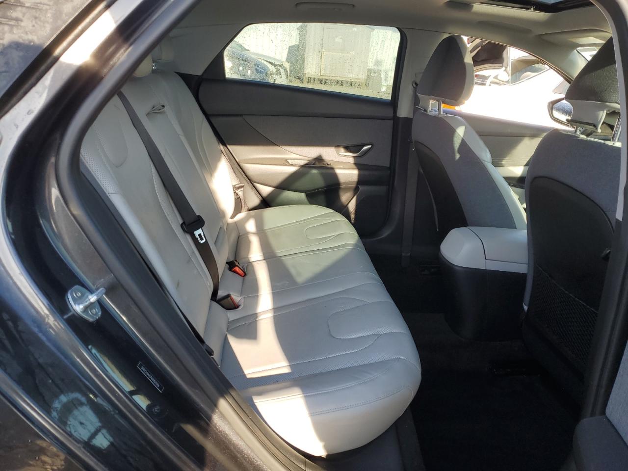 2021 Hyundai Elantra - Image 10