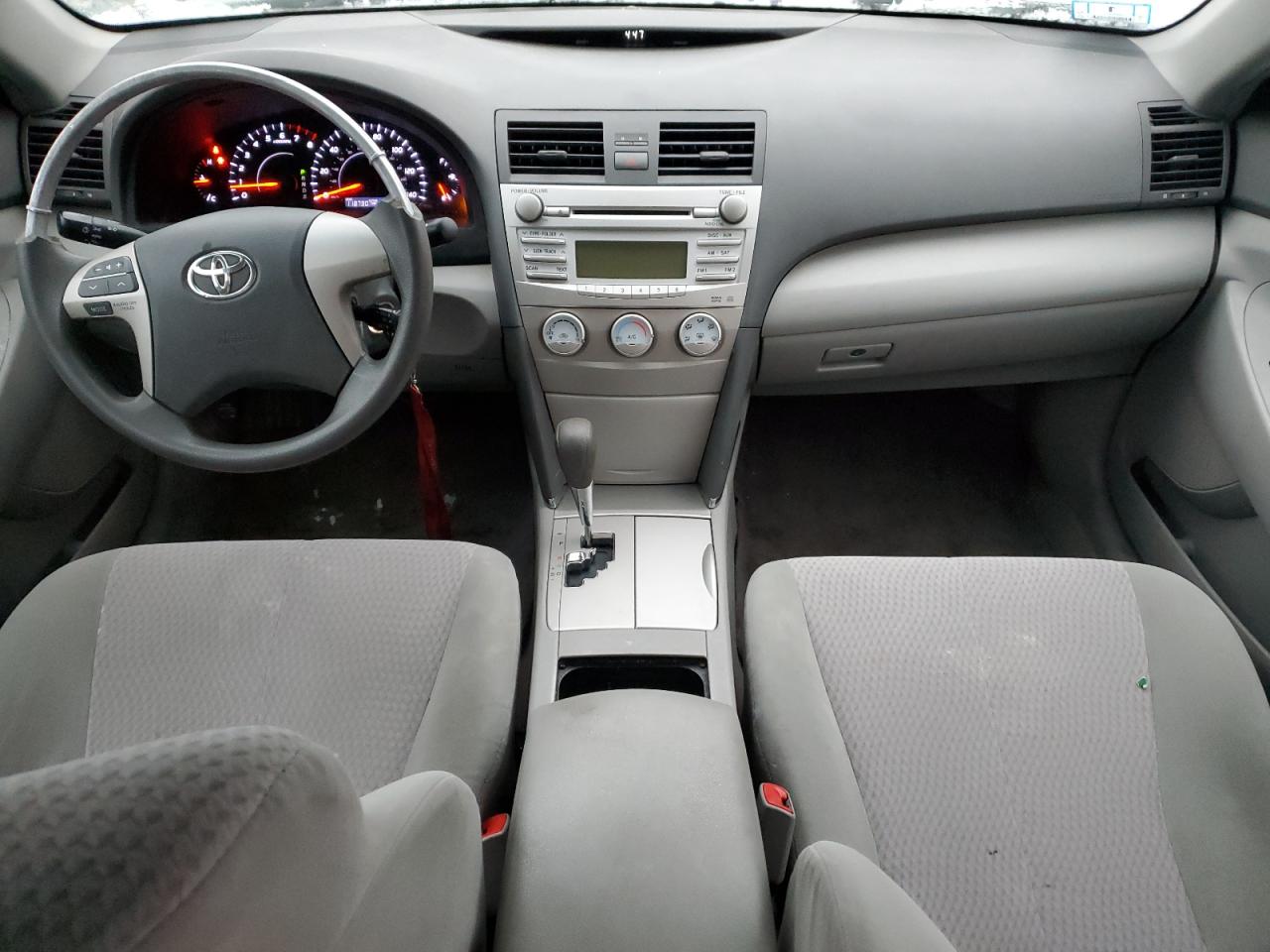 2011 Toyota Camry - Image 8
