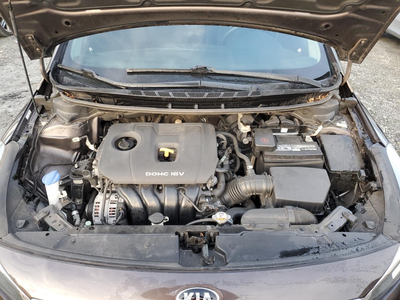 2017 Kia Forte - Image 11