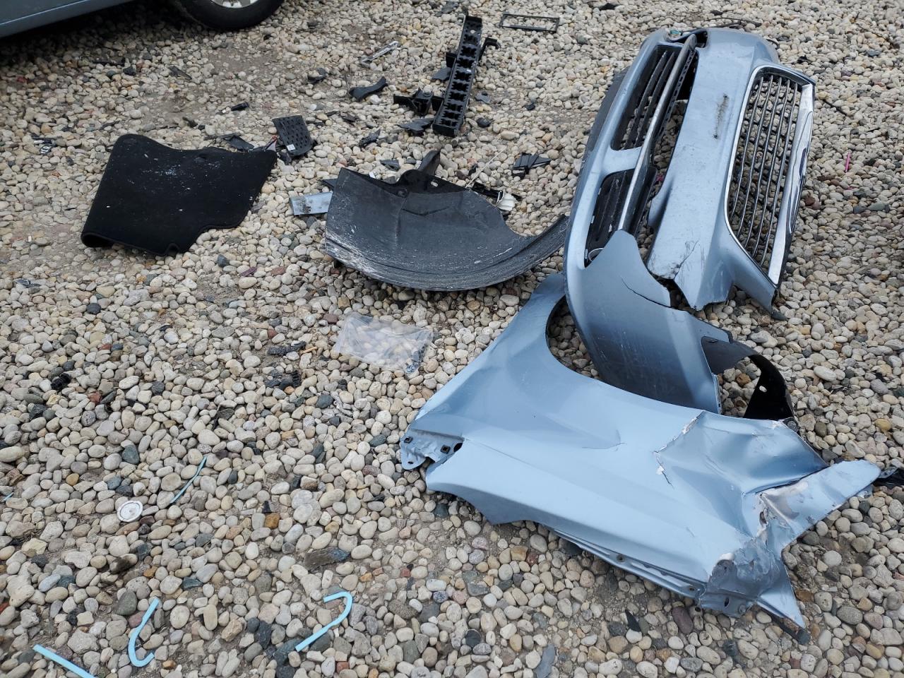 2013 Chrysler Town & Country - Image 15