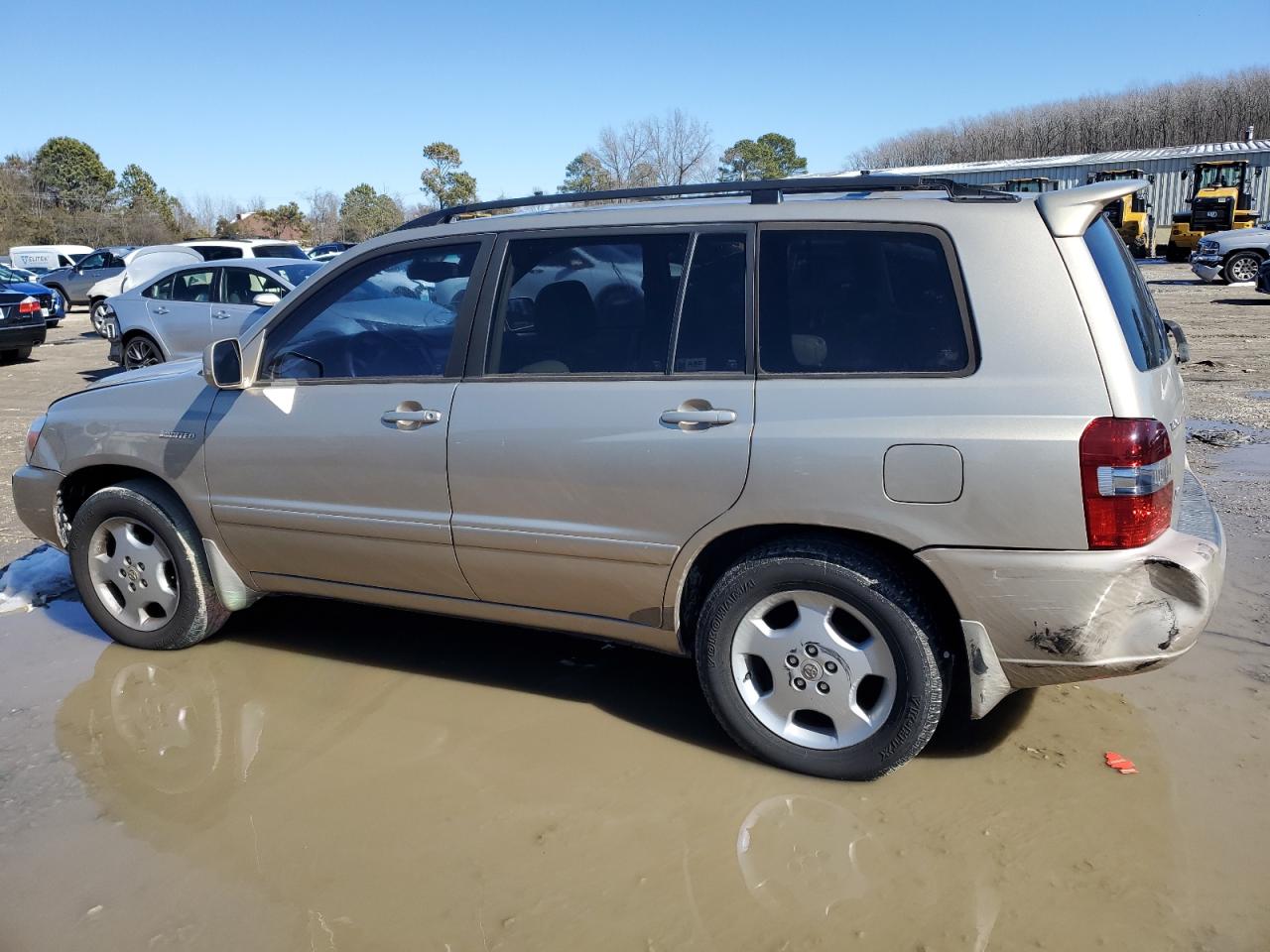 2004 Toyota Highlander - Image 2