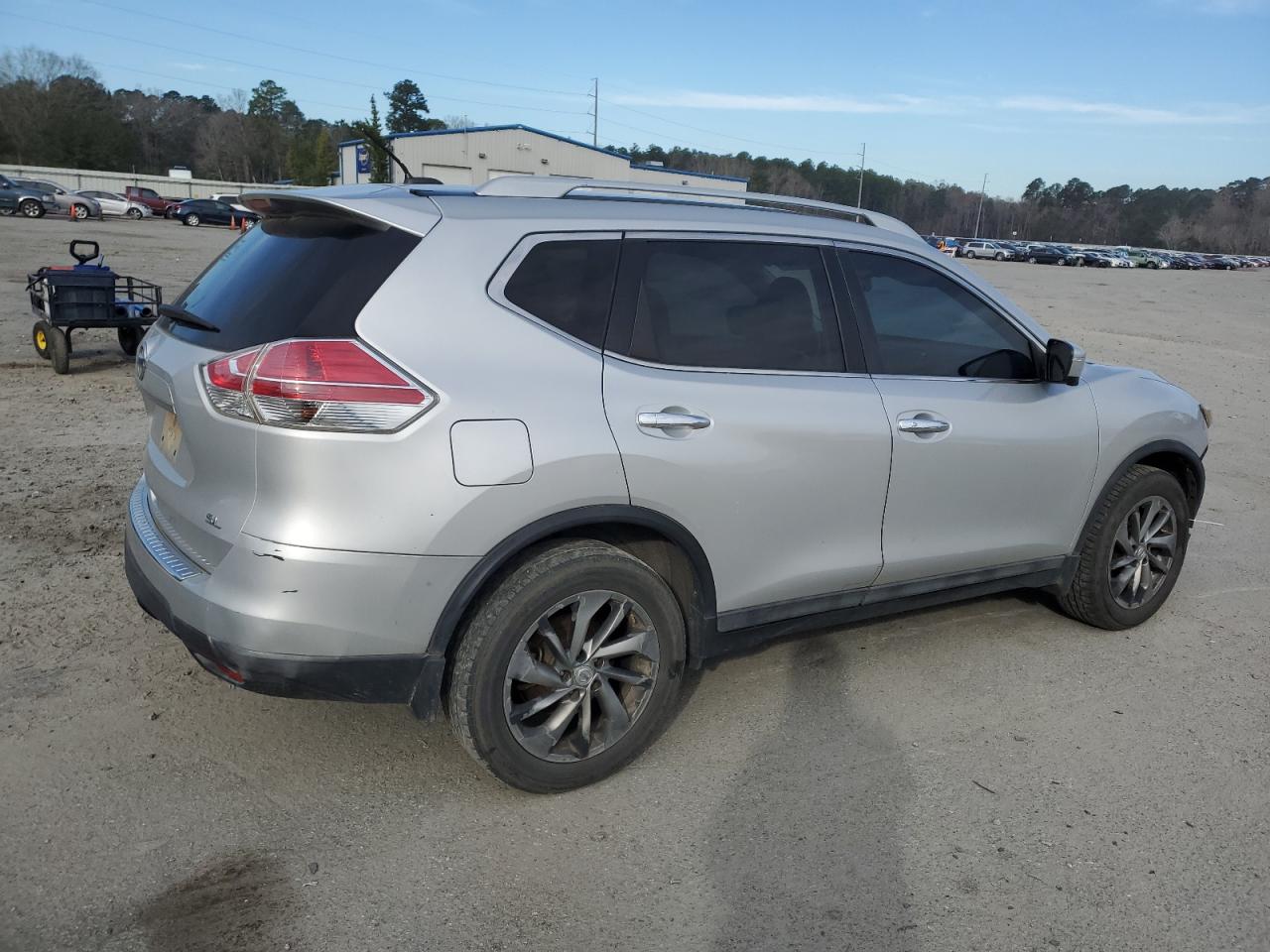 2015 Nissan Rogue - Image 3