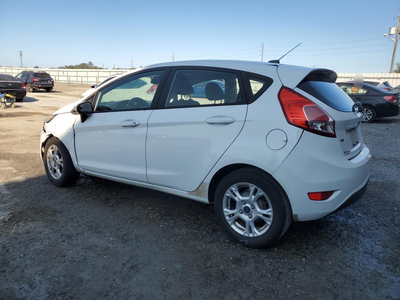 2015 Ford Fiesta - Image 2