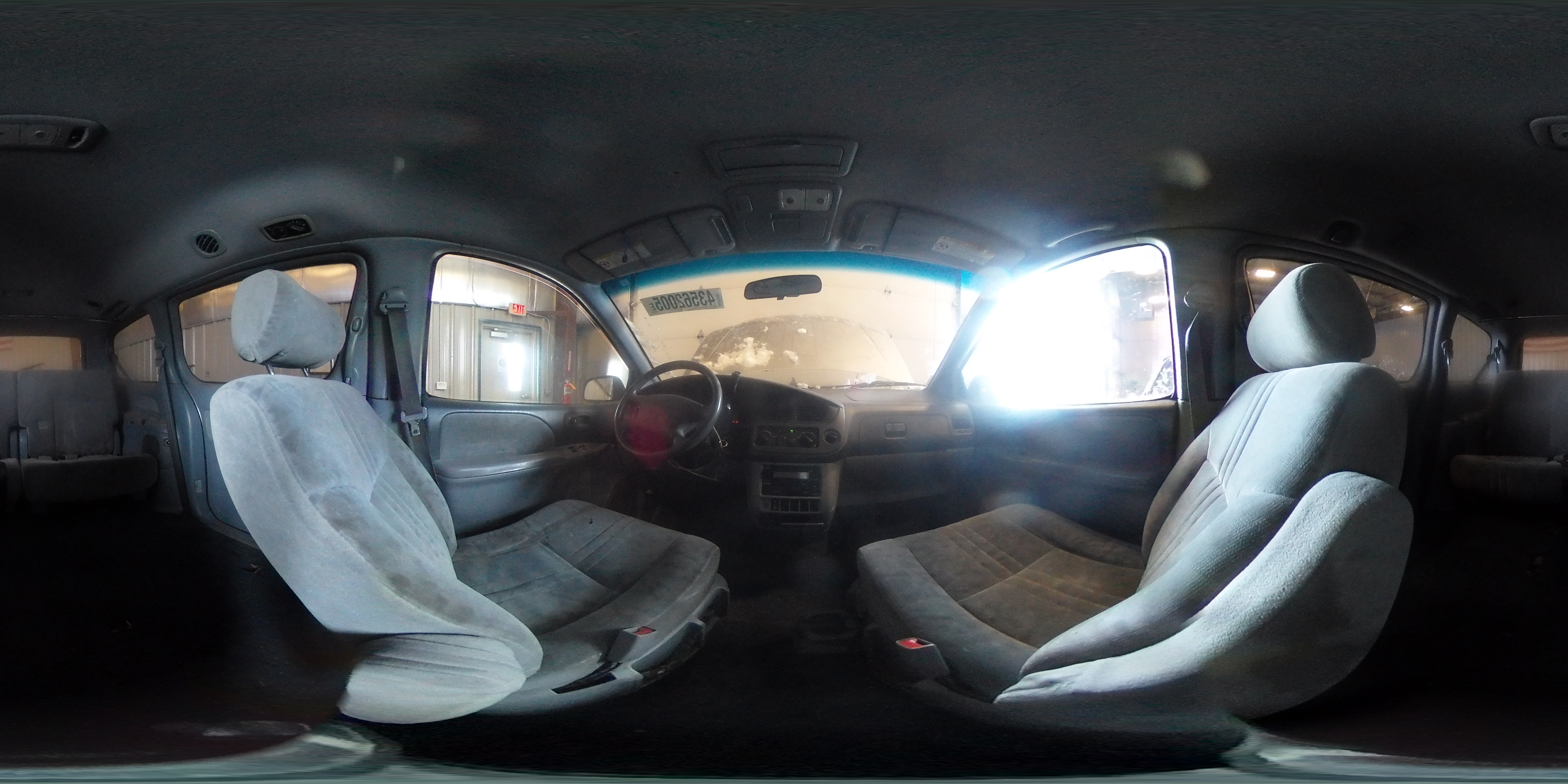 2002 Toyota Sienna - Image 14