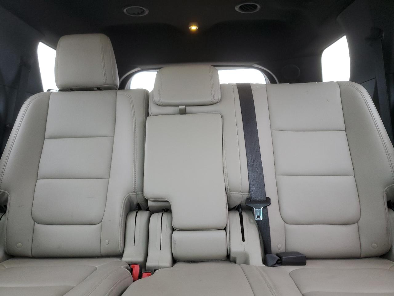 2013 Ford Explorer - Image 10