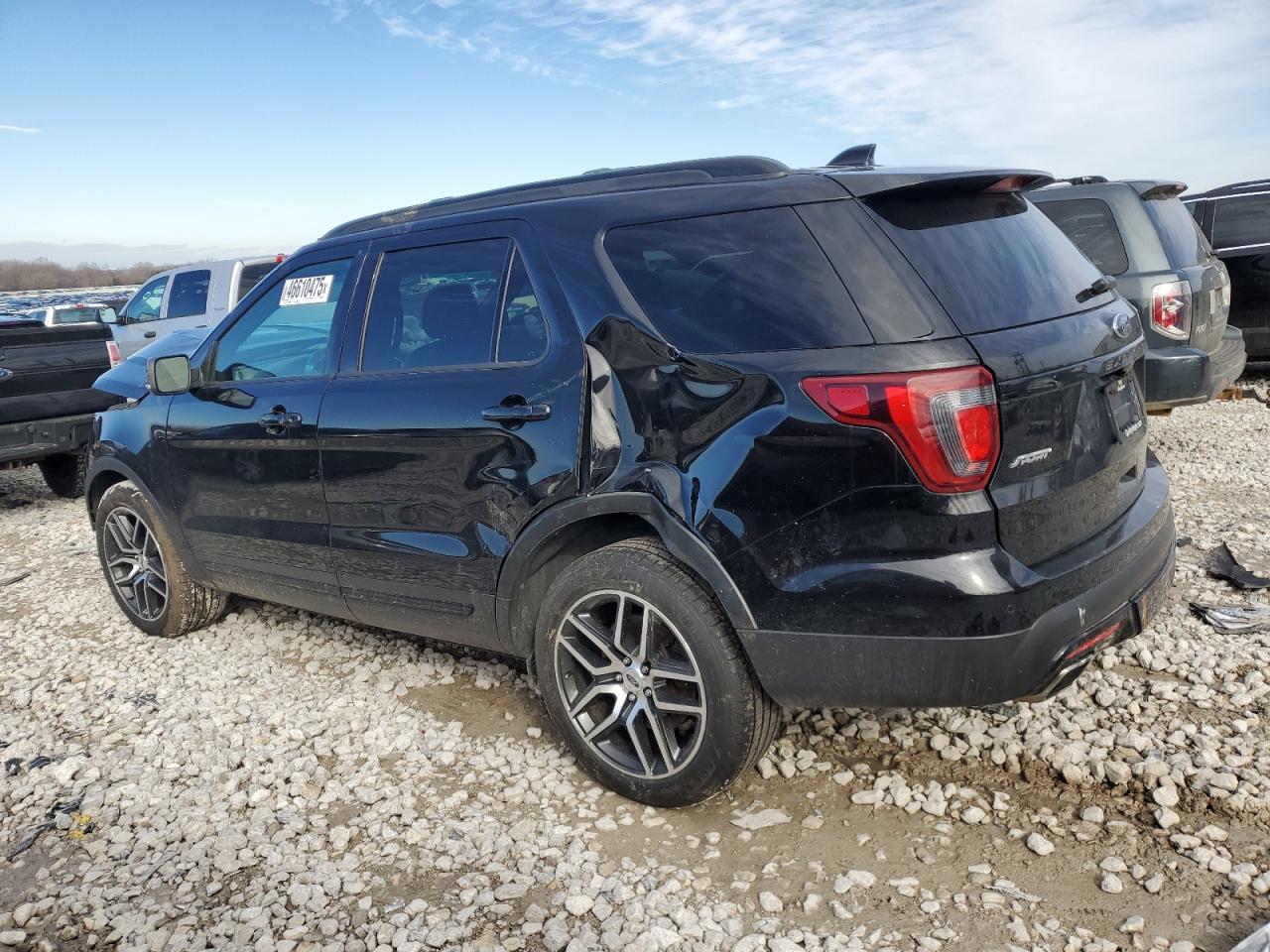 2017 Ford Explorer - Image 2