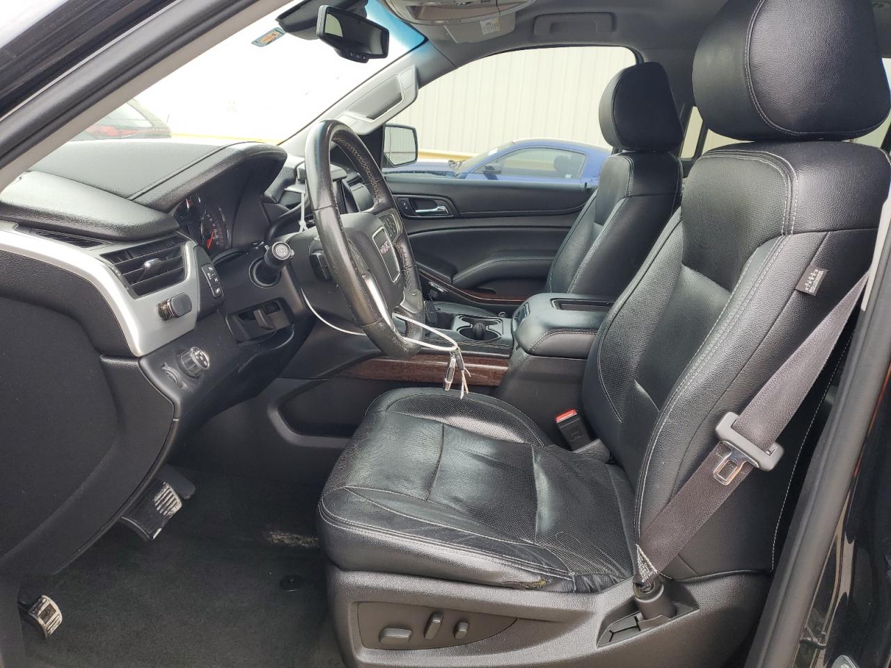 2016 GMC Yukon - Image 7