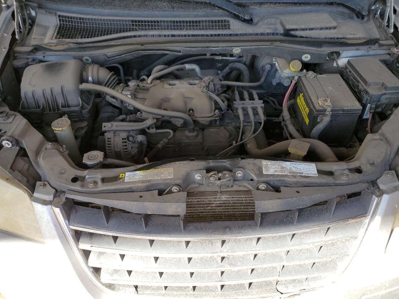 2008 Chrysler Town & Country - Image 12