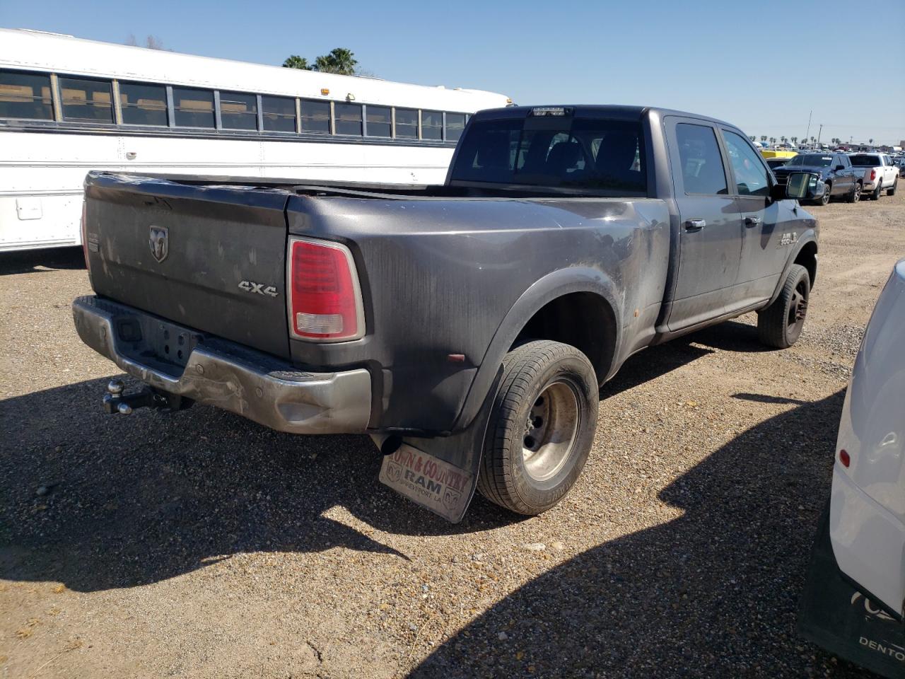 2018 RAM 3500 - Image 10