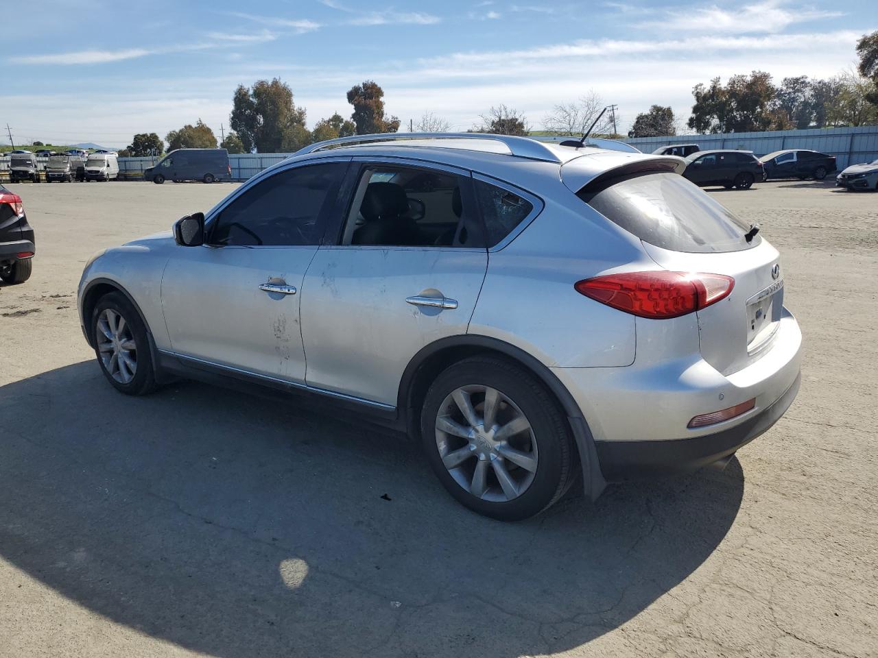 2011 Infiniti EX - Image 2