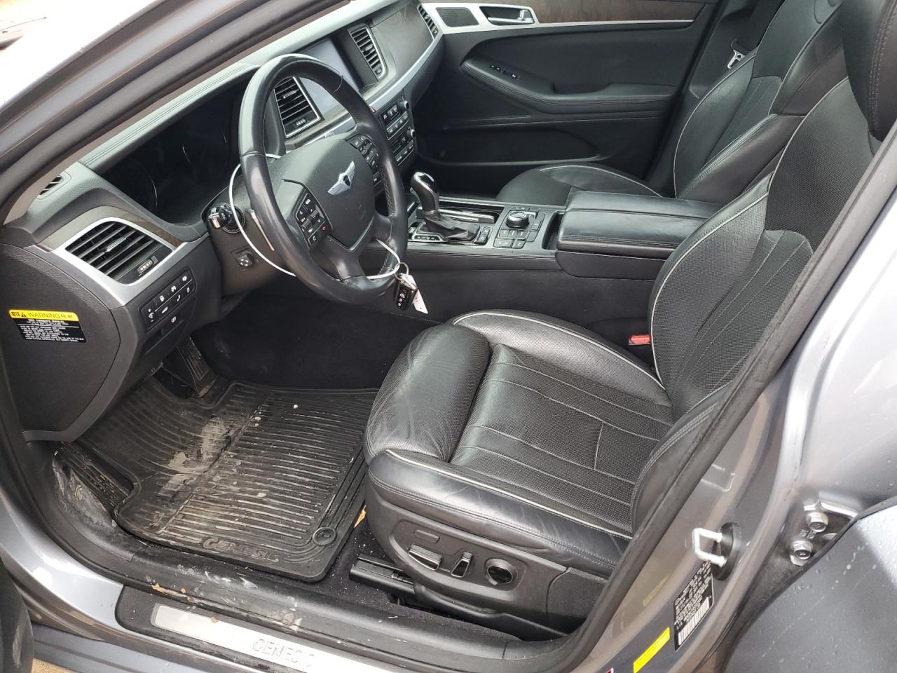 2015 Hyundai Genesis - Image 7