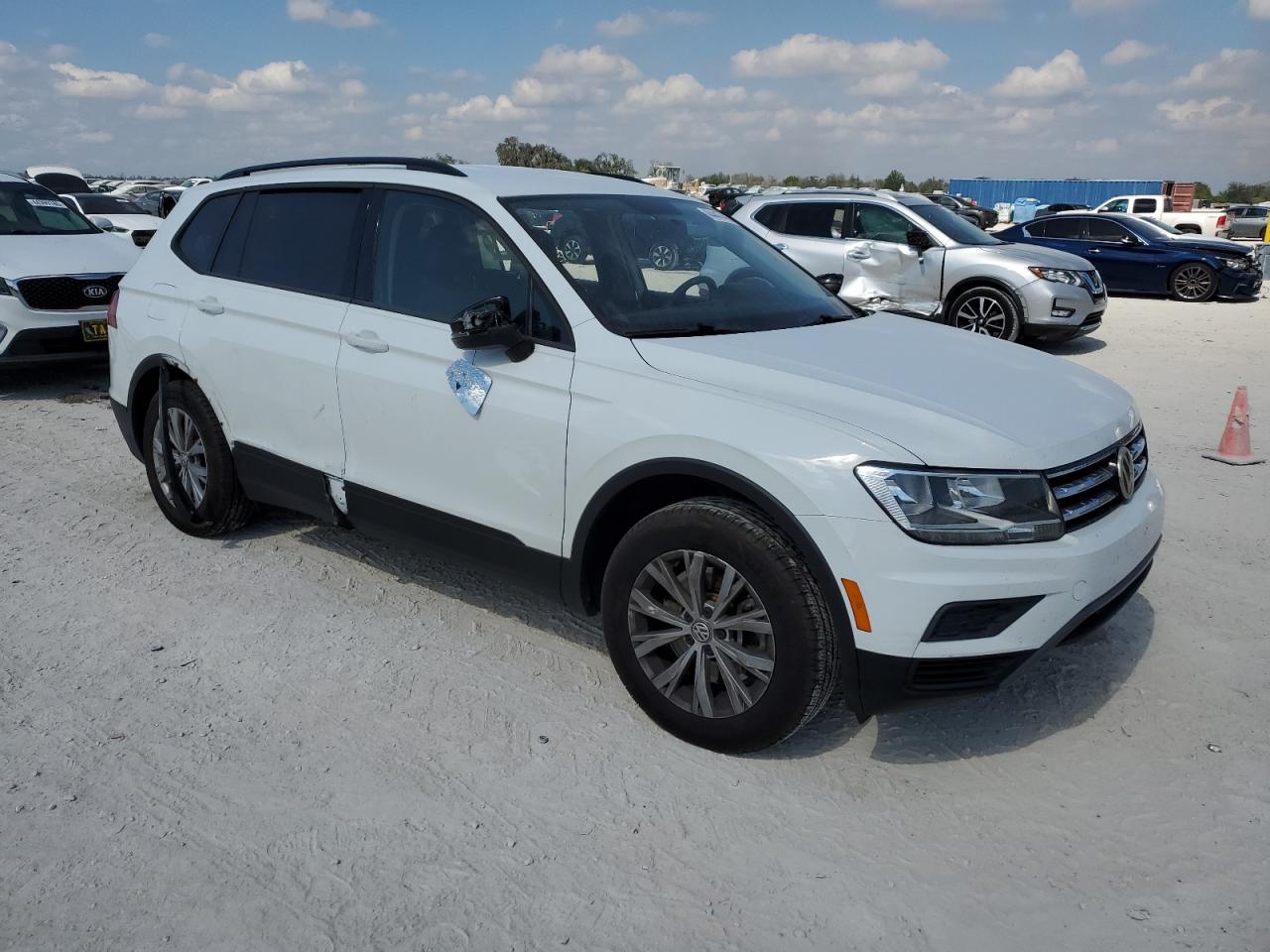 2019 Volkswagen Tiguan - Image 4