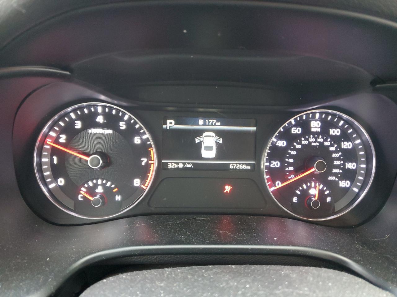 2022 Kia Forte - Image 9