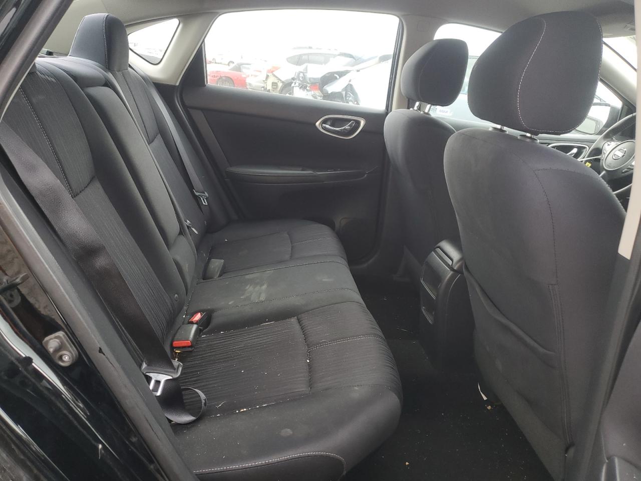 2016 Nissan Sentra - Image 10