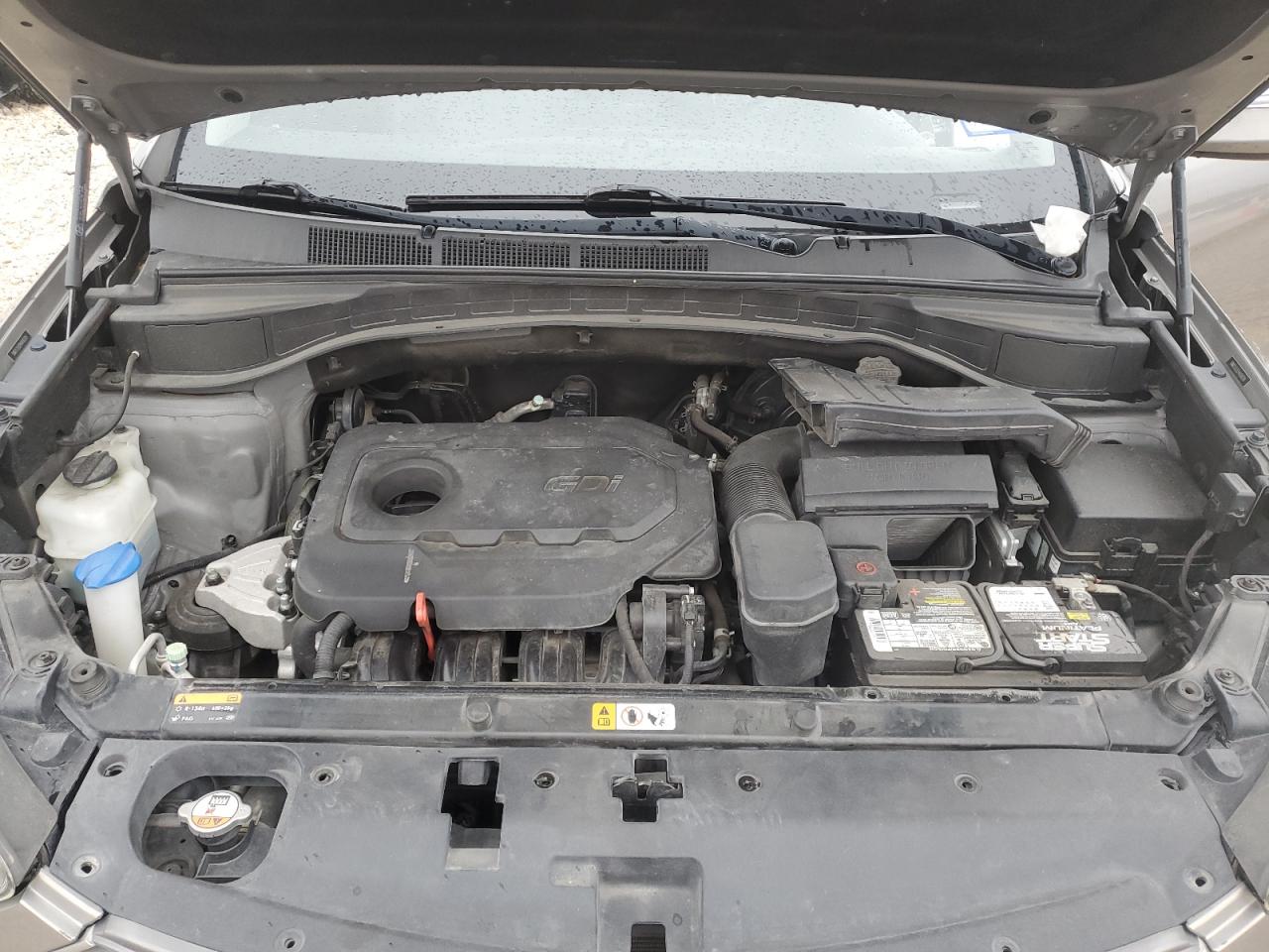 2017 Hyundai Santa Fe - Image 12