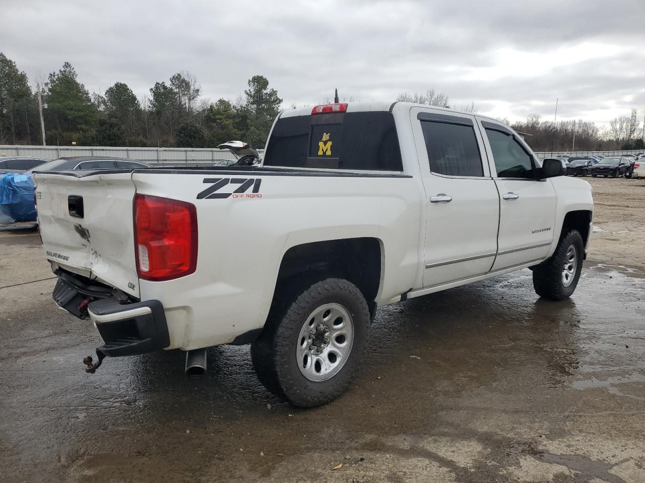 2018 Chevrolet Silverado - Image 3