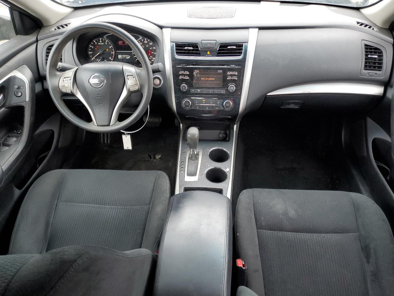 2015 Nissan Altima - Image 8