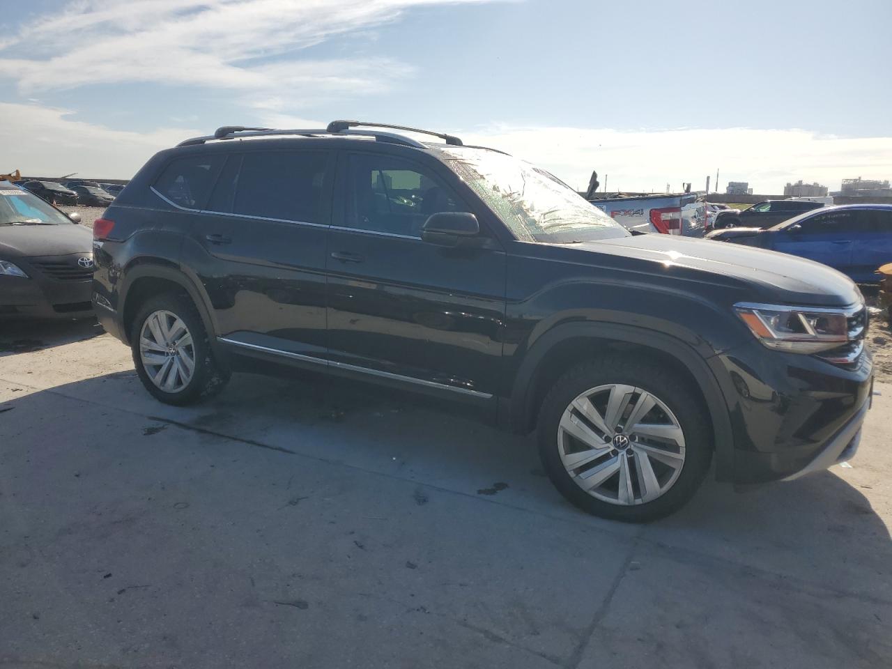 2021 Volkswagen Atlas - Image 4