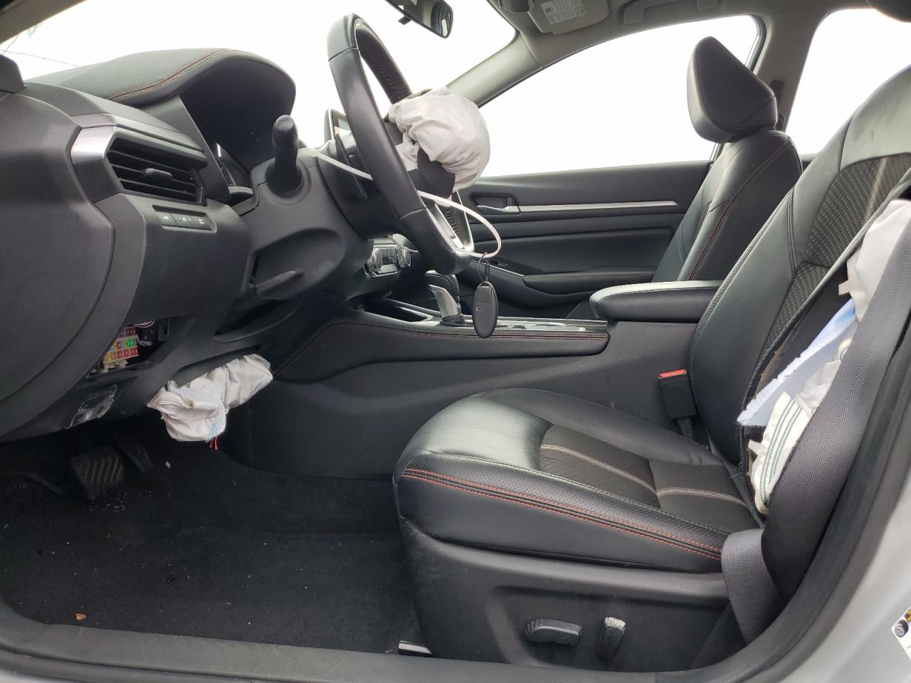 2024 Nissan Altima - Image 7