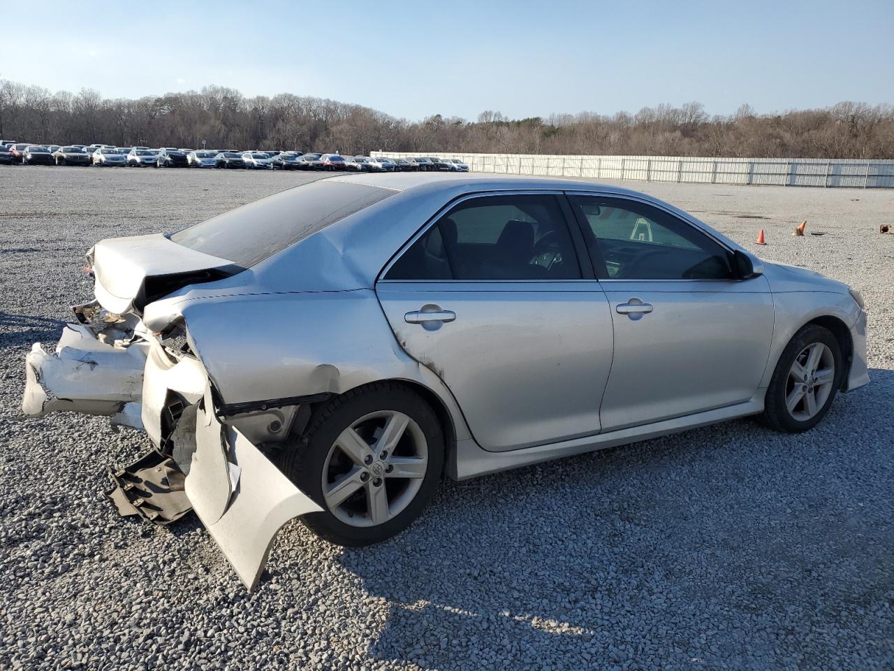 2014 Toyota Camry - Image 3