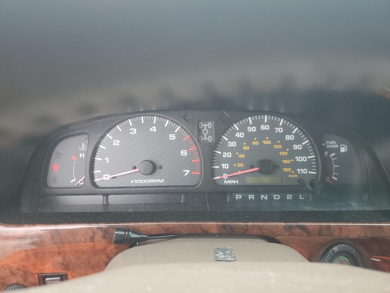2000 Toyota 4Runner - Image 9