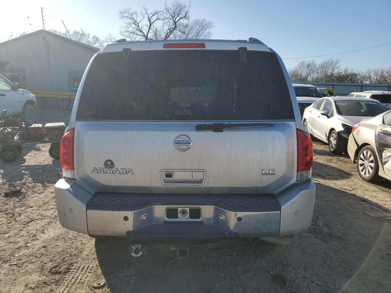2005 Nissan Armada - Image 6