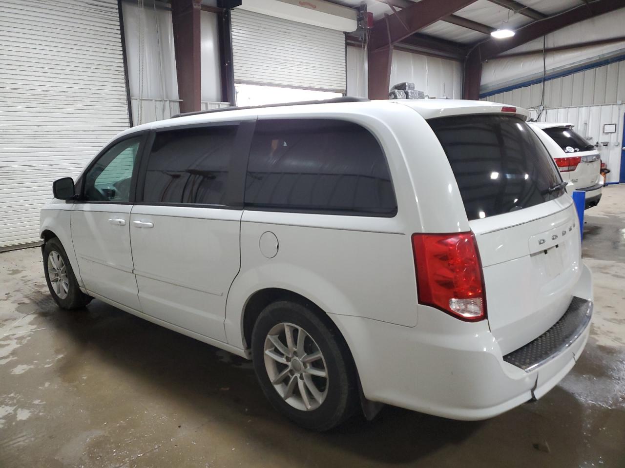 2016 Dodge Caravan - Image 2