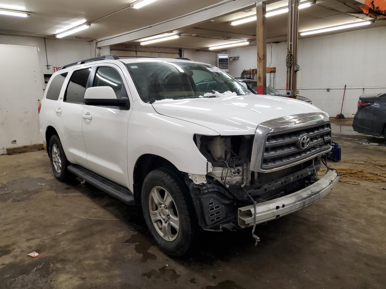 2013 Toyota Sequoia - Image 4