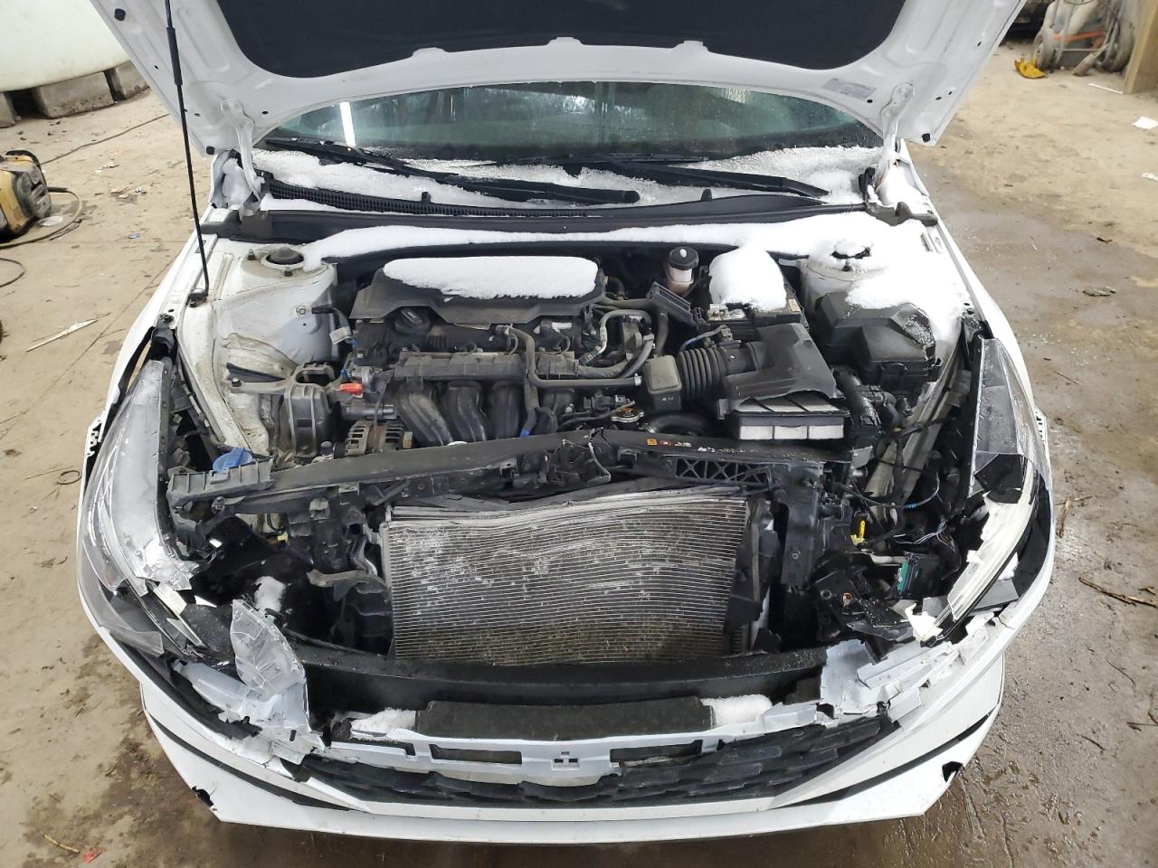 2021 Hyundai Elantra - Image 11
